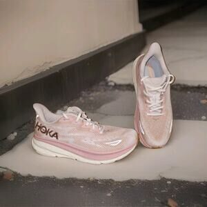 Hoka Clifton 9 Women's Sandstone/Cream Running Shoes sz 11 B Reflectors luminate